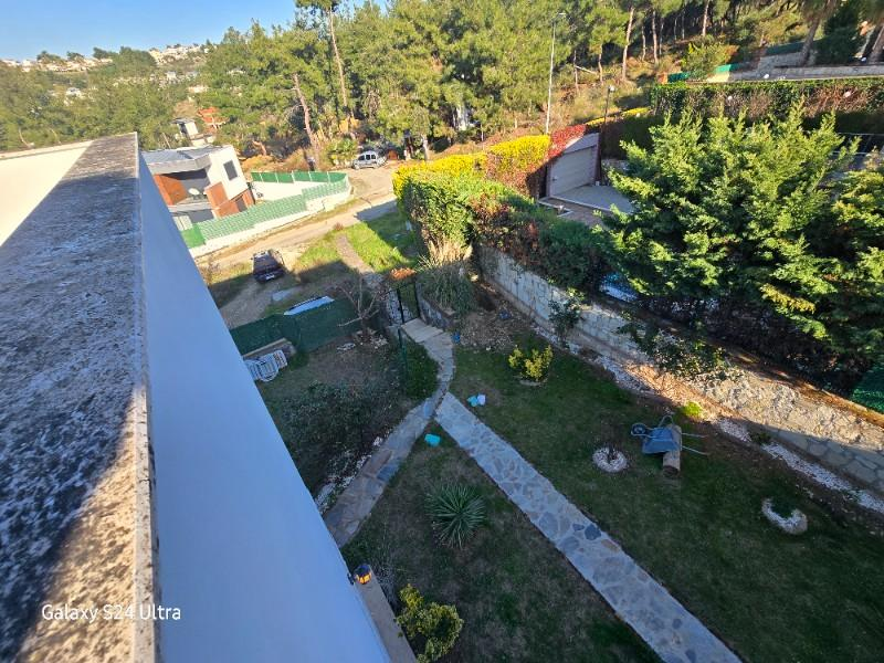 KUŞADASINDA ÖZEL HAVUZLU GENİŞ BAHÇELİ FUL DENİZ MANZARALI 3+1 VİLLA