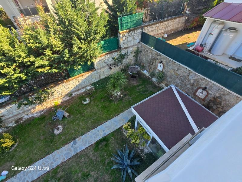 KUŞADASINDA ÖZEL HAVUZLU GENİŞ BAHÇELİ FUL DENİZ MANZARALI 3+1 VİLLA