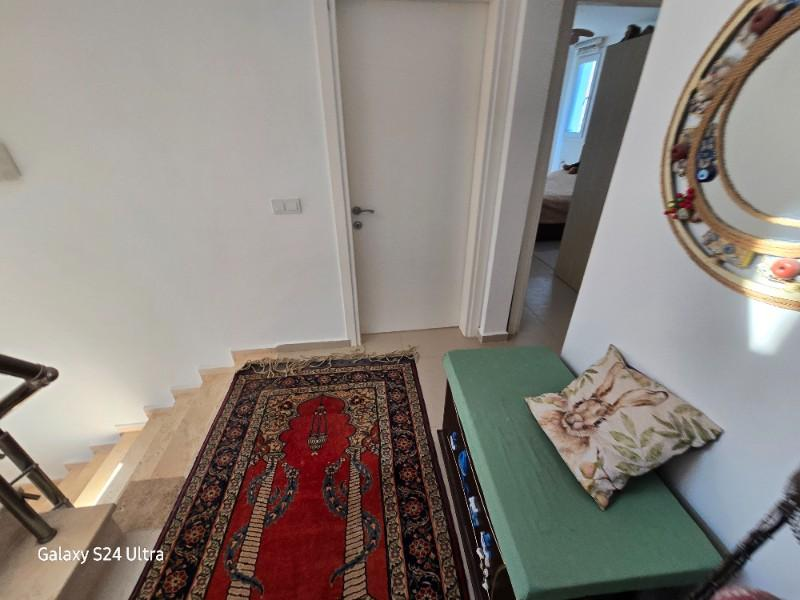 KUŞADASINDA ÖZEL HAVUZLU GENİŞ BAHÇELİ FUL DENİZ MANZARALI 3+1 VİLLA