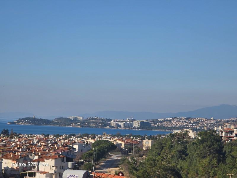 KUŞADASINDA ÖZEL HAVUZLU GENİŞ BAHÇELİ FUL DENİZ MANZARALI 3+1 VİLLA