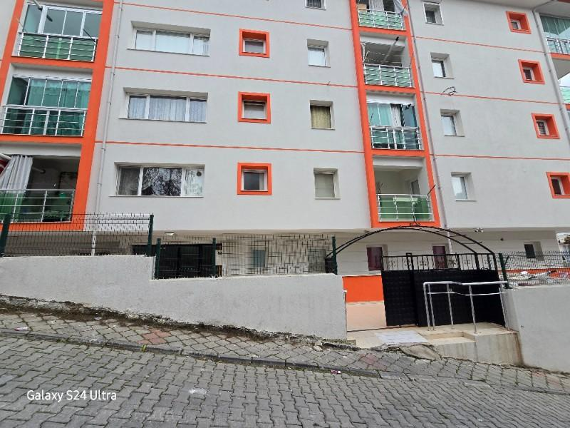 KUŞADASINDA GENİŞ MERKEZE YAKIN DOĞALGAZLI 3+1 SATILIK DAİRE