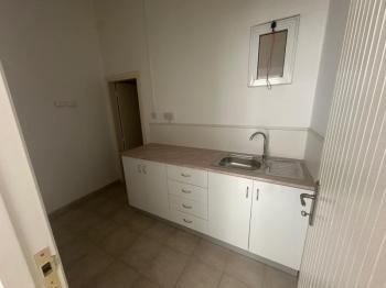 KIZILBAŞ'TA AYLIK ÖDEMELİ KİRALIK TİCARİ İŞ YERİ 