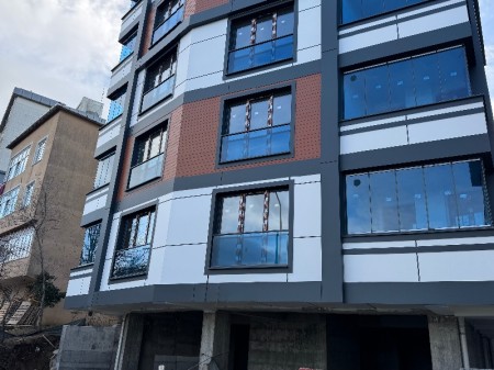 Çırçır Metro'ya 10 Dk 2+1 Balkonlu Ferah Satılık Daire