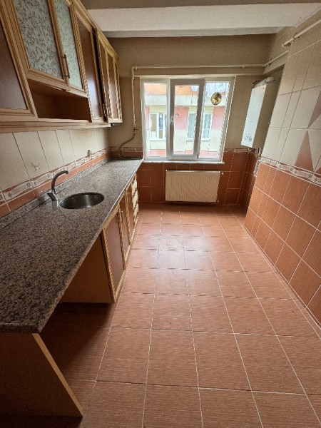 Akşemsettin'de 4+1 Boş Satılık Dubleks