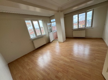 Akşemsettin'de 4+1 Boş Satılık Dubleks