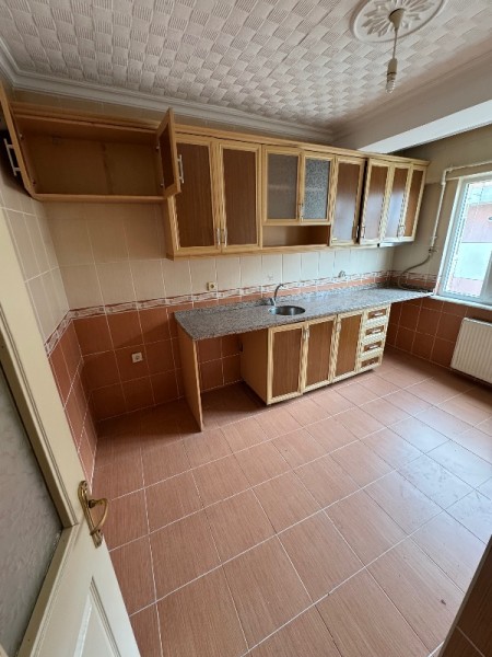 Akşemsettin'de 4+1 Boş Satılık Dubleks