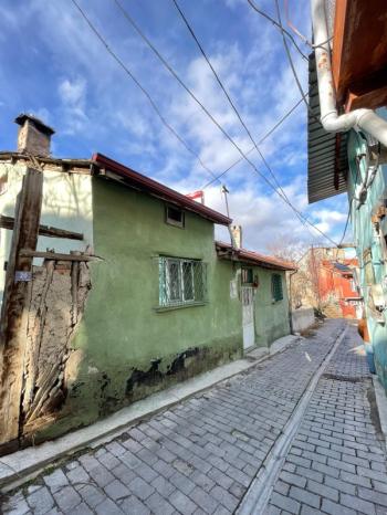 AFYON ÜÇOK EMLAKTAN BURMALI MAH SATILIK 2+1 65M²  MÜSTAKİL EV
