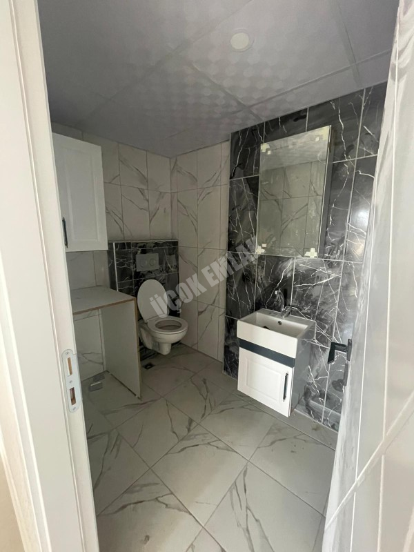 AFYON ÜÇOK EMLAKTAN FATİH MAH SATILIK SIFIR 3+1 LÜX GÜNEY CEPHE DAİRE