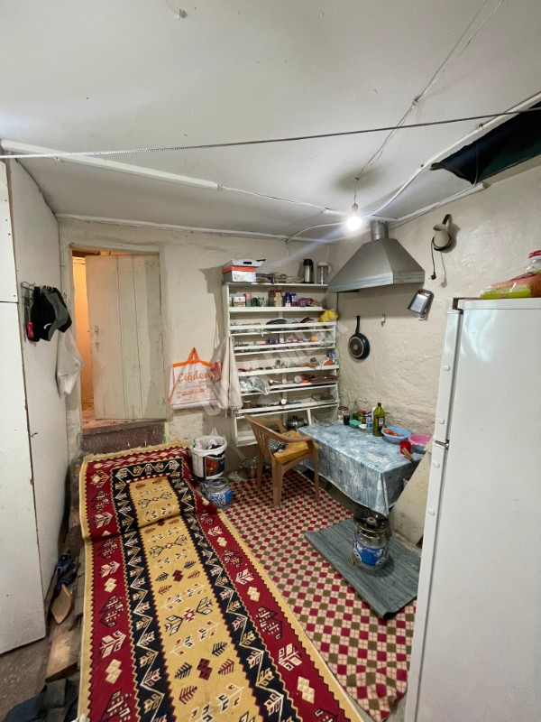 AFYON ÜÇOK EMLAKTAN BURMALI MAH SATILIK 2+1 65M²  MÜSTAKİL EV