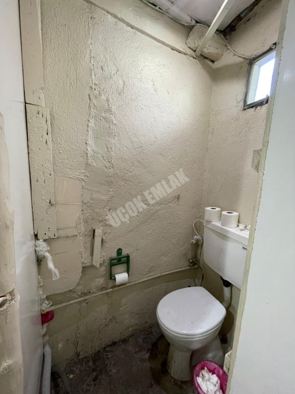 AFYON ÜÇOK EMLAKTAN BURMALI MAH SATILIK 2+1 65M²  MÜSTAKİL EV