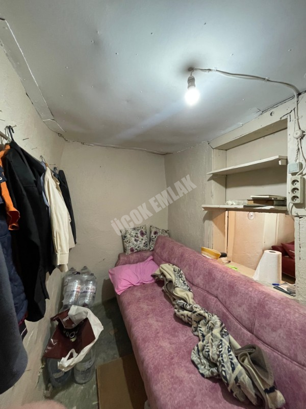 AFYON ÜÇOK EMLAKTAN BURMALI MAH SATILIK 2+1 65M²  MÜSTAKİL EV