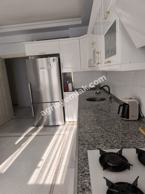 ESKİ KÜTÜPHANE YANINDA GÜNEY DOĞU CEPHELİ 4. KAT 150M2 SATILIK 3+1 DAİRE