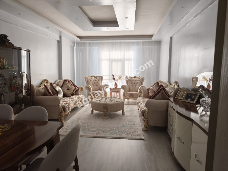 ESKİ KÜTÜPHANE YANINDA GÜNEY DOĞU CEPHELİ 4. KAT 150M2 SATILIK 3+1 DAİRE