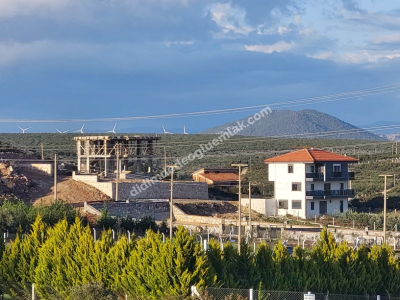 DİDİM YEŞİLTEPEDE SATILIK 700M2 İMARLI ARSA