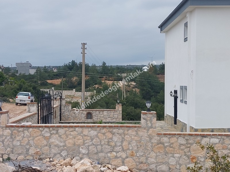 DİDİM YEŞİLTEPEDE SATILIK 700M2 İMARLI ARSA