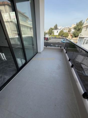 Lefkoşa Marmara Bölgesinde Ebeveyn Banyolu Satılık 2+1 Daireler