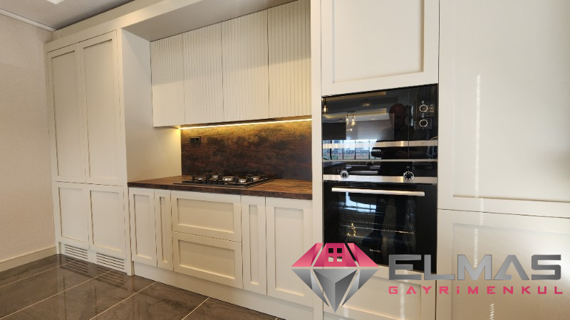 Elmas’tan M.Kemal’de Marka Projede Eşi Benzeri Olmayan Dev Metraj 5+1 !