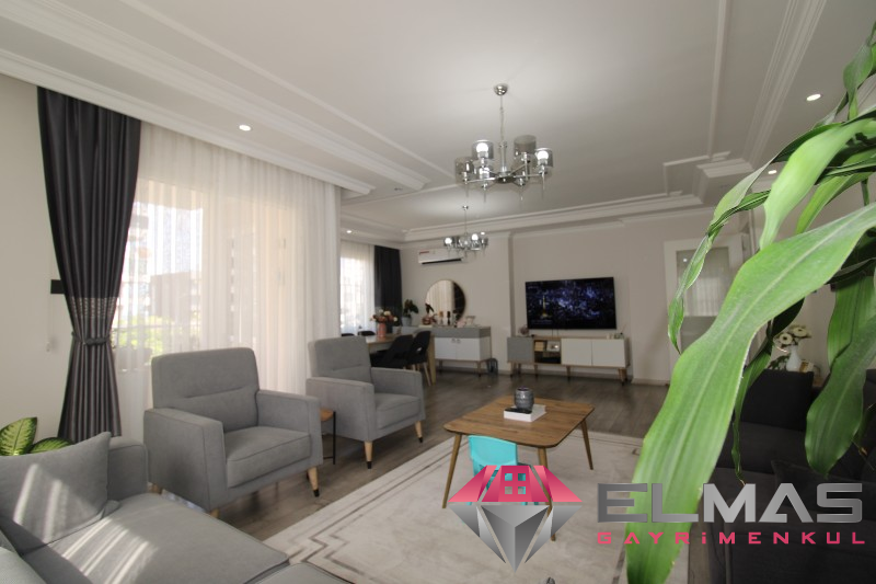 Elmas'tan Viranşehir'de Full Ekstralı,Havuzlu,Bağımsız Mutfak 4+1