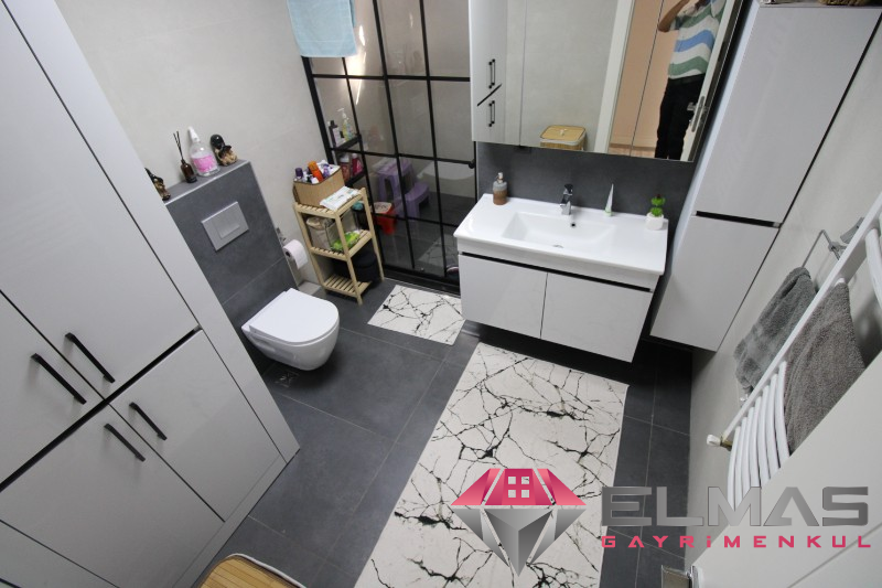 Elmas'tan Viranşehir'de Full Ekstralı,Havuzlu,Bağımsız Mutfak 4+1