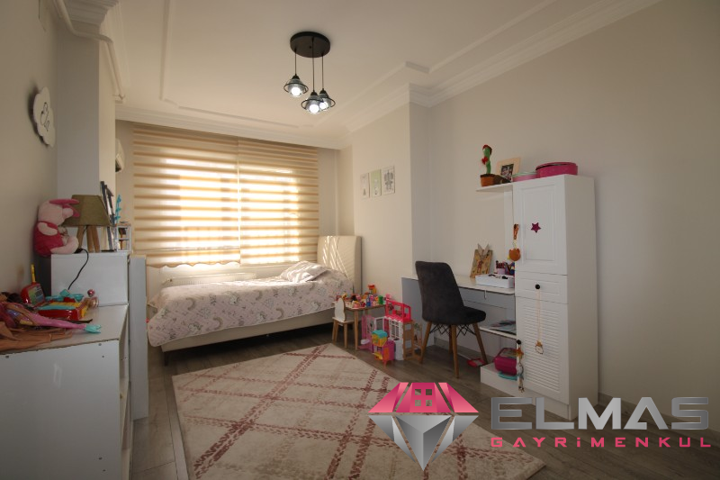 Elmas'tan Viranşehir'de Full Ekstralı,Havuzlu,Bağımsız Mutfak 4+1