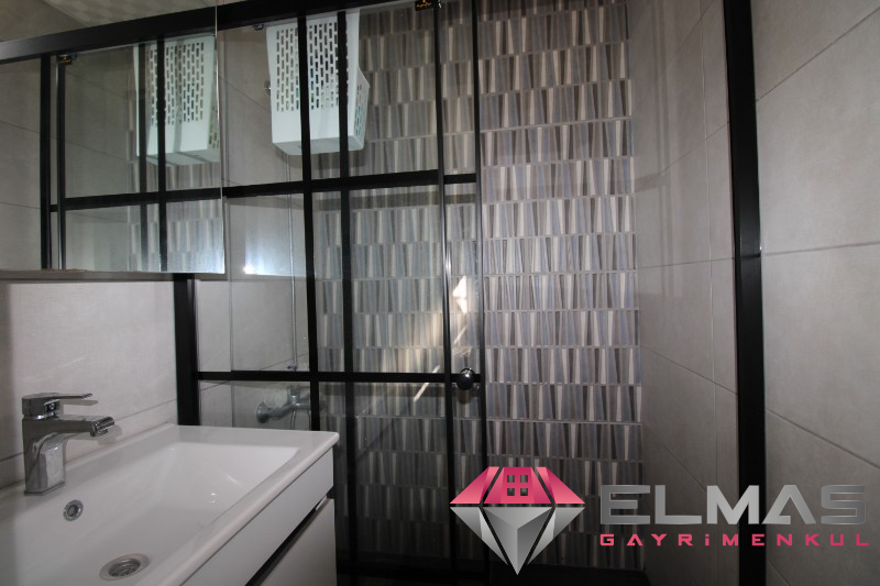 Elmas'tan Viranşehir'de Full Ekstralı,Havuzlu,Bağımsız Mutfak 4+1