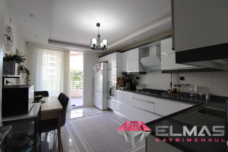 Elmas'tan Viranşehir'de Full Ekstralı,Havuzlu,Bağımsız Mutfak 4+1