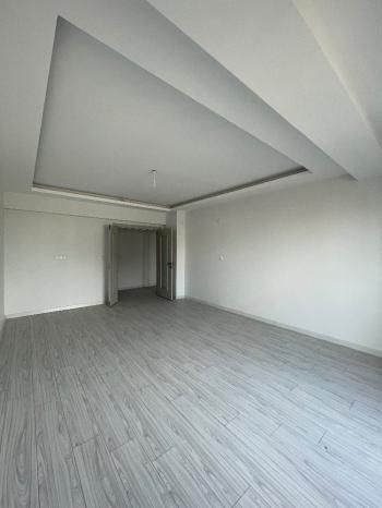 GÜVENAY - ÇORUM FEN LİSESİ BÖLGESİ ANA CADDE ÜZERİ 3+1 KİRALIK DAİRE 