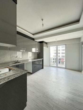 GÜVENAY - ÇORUM FEN LİSESİ BÖLGESİ ANA CADDE ÜZERİ 3+1 KİRALIK DAİRE 