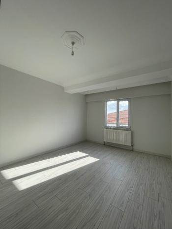 GÜVENAY - ÇORUM FEN LİSESİ BÖLGESİ 3+1 KİRALIK DAİRE 