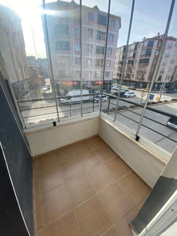 GÜVENAY - ÇORUM ULUKAVAK MAH. ÇİFTLİK CADDESİ ÜZERİ SATILIK DAİRE 
