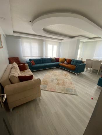 GÜVENAY - ÇORUM ULUKAVAK MAH. ÇİFTLİK CADDESİ ÜZERİ SATILIK DAİRE 