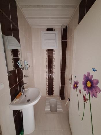 GÜVENAY - ÇORUM BAHÇELİEVLER M. AKİF ERSOY CADDESİ ARA KAT  2+1 SATILIK DAİRE