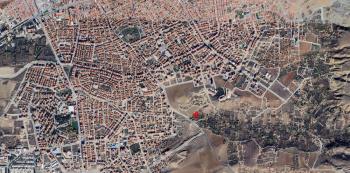 GÜVENAY - ÇORUM KALE YUKARI KAPAKLI BAĞLARI 2483 M2 SATILIK ARSA