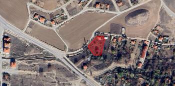 GÜVENAY - ÇORUM KALE YUKARI KAPAKLI BAĞLARI 2483 M2 SATILIK ARSA