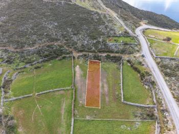 Taşlıca–Söğüt Sınırında 437 m² Müstakil Tapulu, Yola 2. Parsel Satılık Tarla