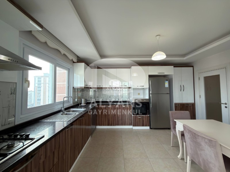 ALYANS'TAN MÜKEMMEL LOKASYONDA FULL SOSYAL ALANLI LÜKS 3+1