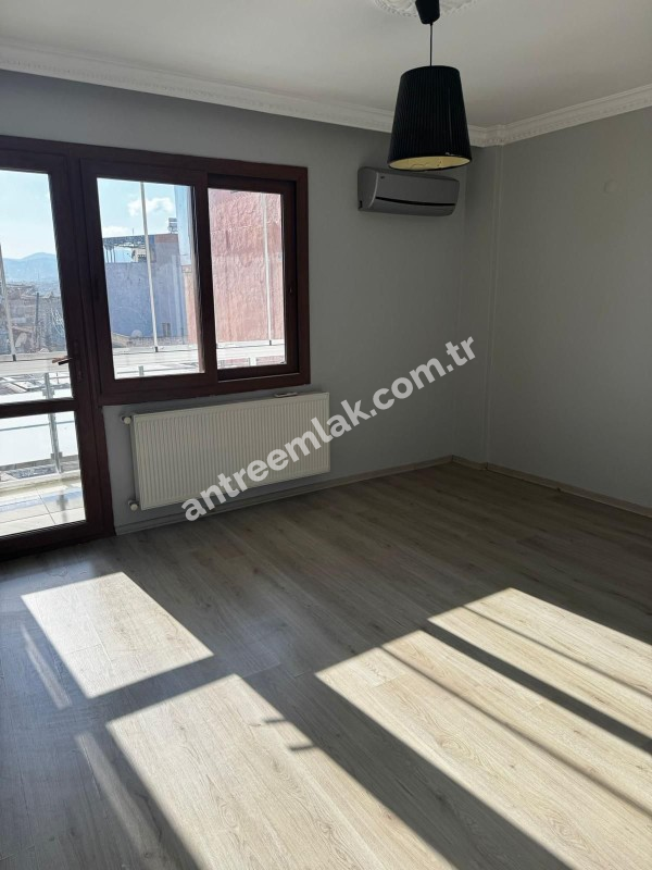 Antre Emlak'tan Kiralık Çalıkuşu Mahallesinde İçi Yapılı 3+1, Doğalgazlı 130 M2 Ferah ve Bakımlı Daire