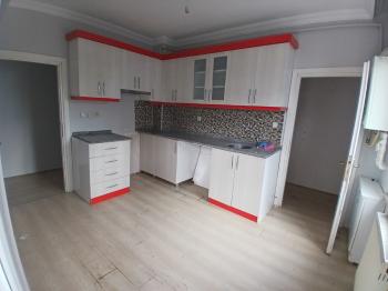 GÜVENAY - ÇORUM ULUKAVAK MAH. DR. SADIK AHMET CADDESİ ÜZERİNDE SATILIK 3+1 DAİRE