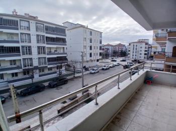 GÜVENAY - ÇORUM ULUKAVAK MAH. DR. SADIK AHMET CADDESİ ÜZERİNDE SATILIK 3+1 DAİRE