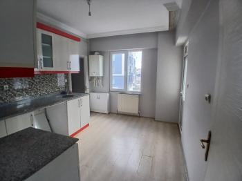 GÜVENAY - ÇORUM ULUKAVAK MAH. DR. SADIK AHMET CADDESİ ÜZERİNDE SATILIK 3+1 DAİRE