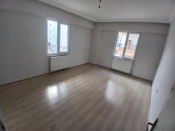 GÜVENAY - ÇORUM ULUKAVAK MAH. DR. SADIK AHMET CADDESİ ÜZERİNDE SATILIK 3+1 DAİRE