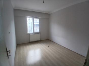 GÜVENAY - ÇORUM ULUKAVAK MAH. DR. SADIK AHMET CADDESİ ÜZERİNDE SATILIK 3+1 DAİRE