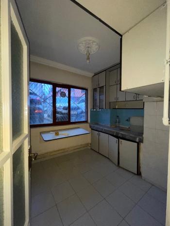 Güvenay - Çorum Karakeçili Mah. Gazi Caddesi Üzeri Satılık Daire 