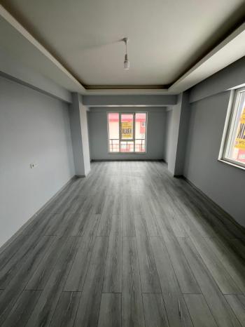 ÜNİVERSİTE BÖLGESİNDE KİRALIK 2+1 DAİRE