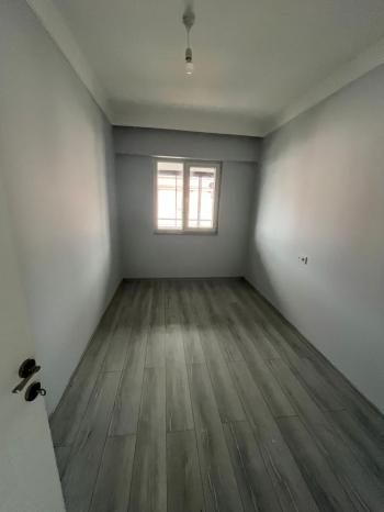 ÜNİVERSİTE BÖLGESİNDE KİRALIK 2+1 DAİRE