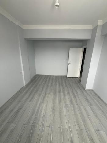 ÜNİVERSİTE BÖLGESİNDE KİRALIK 2+1 DAİRE