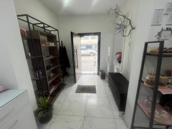 KÜÇÜK KAYMALI'DA  AYLIK ÖDEMELİ DEVREN KİRALIK İŞ YERİ 