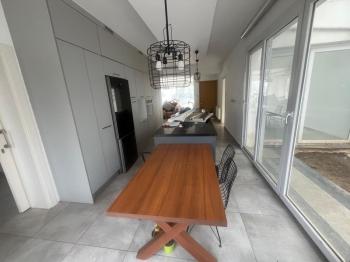 YENİKENT'DE  SATILIK 4+1 TAM MÜSTAKİL VİLLA 