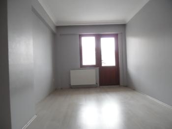 CUMHURİYET PARKINA YAKIN BÜLENT ECEVİT BULVARI CEPHELİ 3+1 KİRALIK DAİRE 