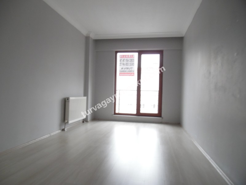 CUMHURİYET PARKINA YAKIN BÜLENT ECEVİT BULVARI CEPHELİ 3+1 KİRALIK DAİRE 